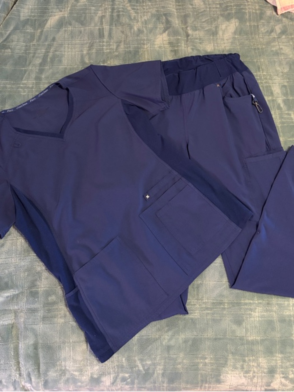 CHEROKEE I-FLEX NAVY Scrub Set - Top & Pants